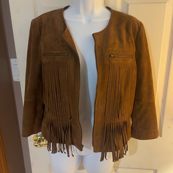 BCBG Suede faux CROPPED FRINGE JACKET - Picture 2 of 4